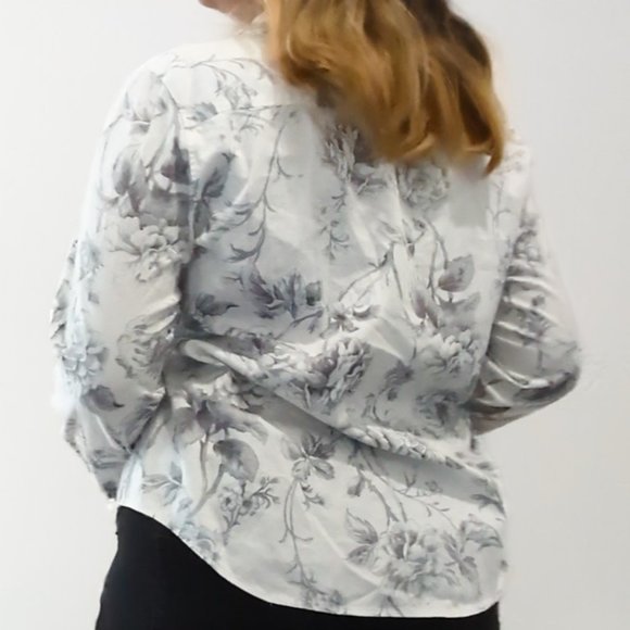 White and gray floral button down size L - Picture 3 of 4
